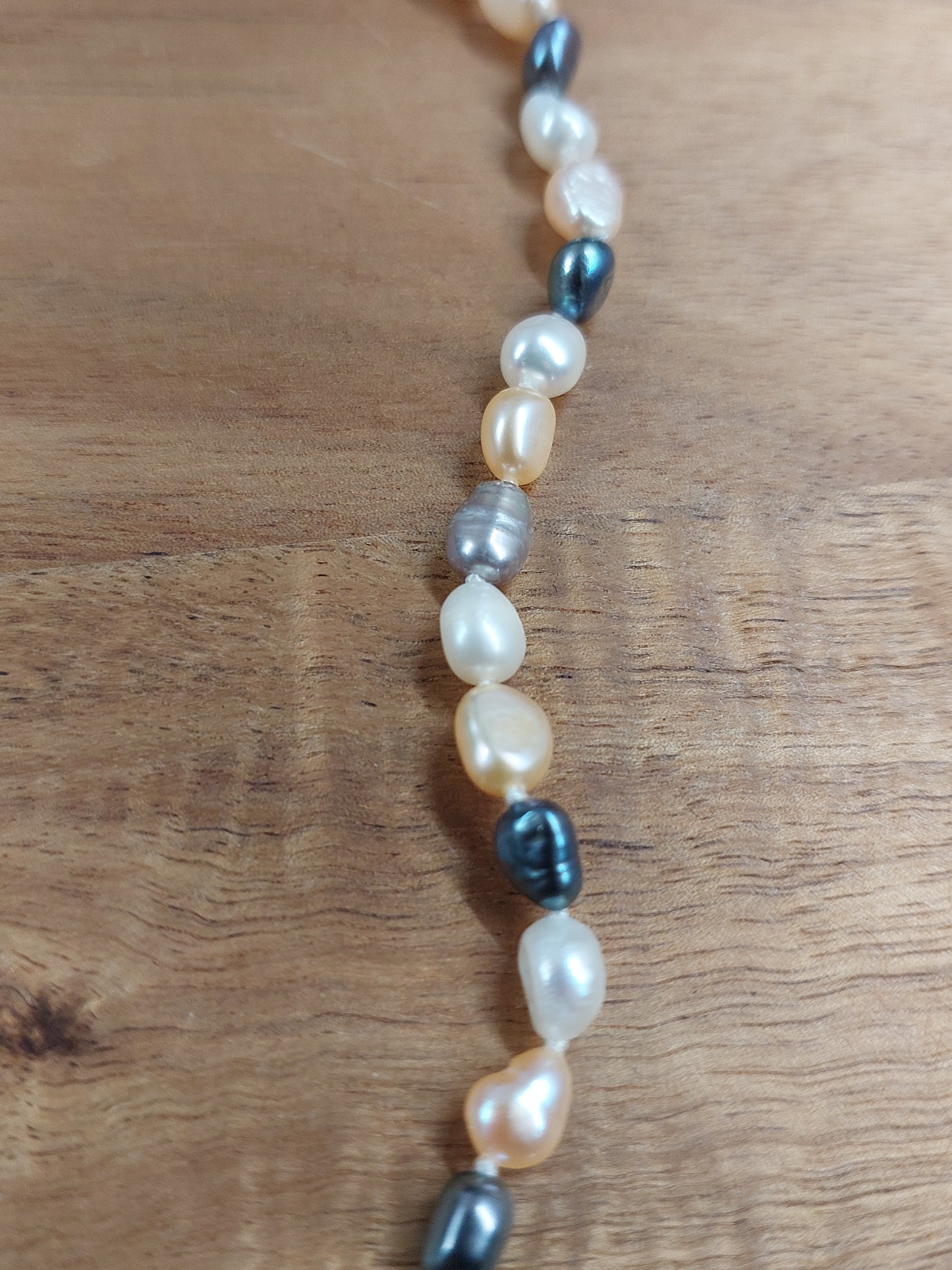 Pearl bracelet