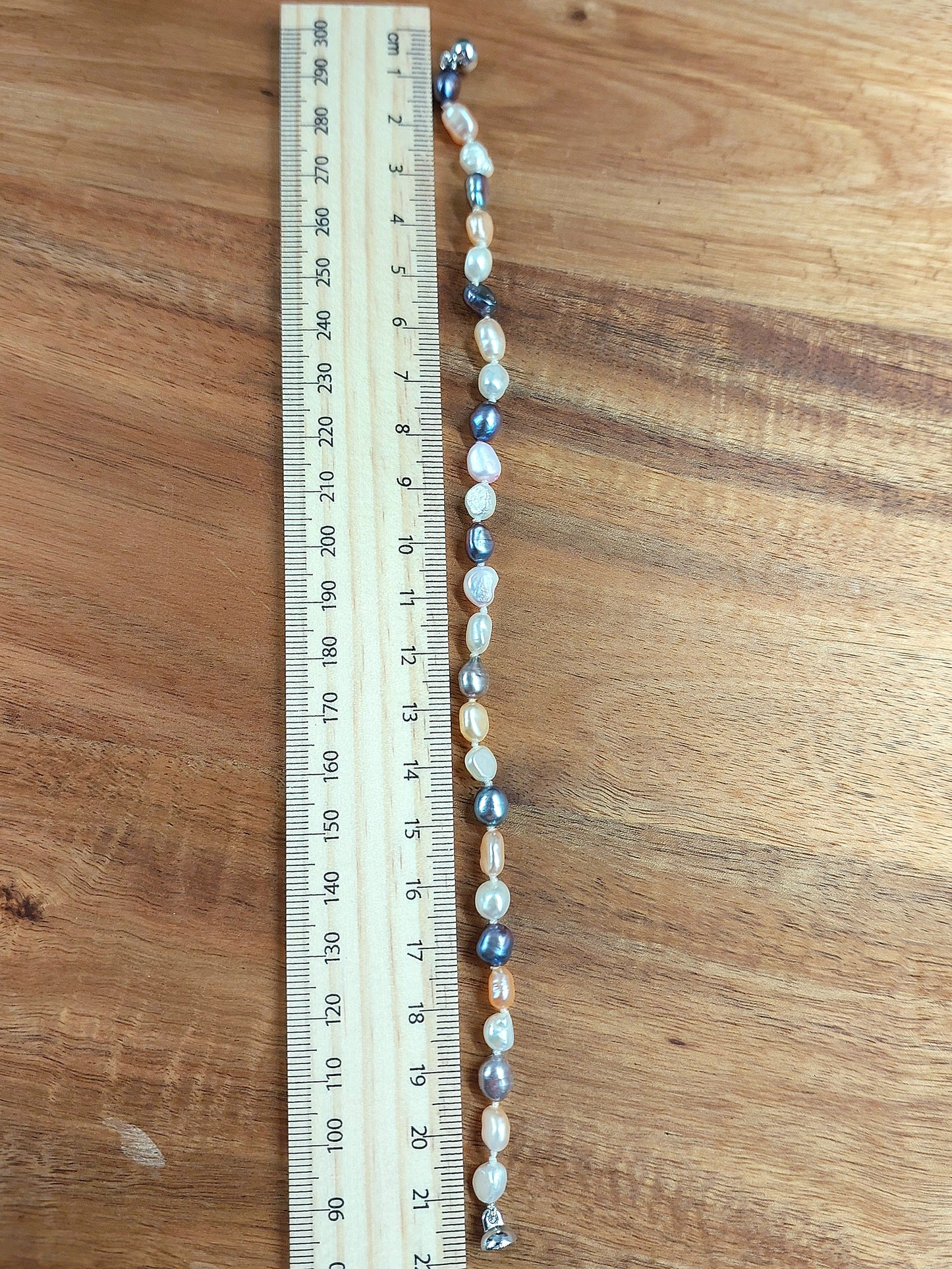 Pearl bracelet