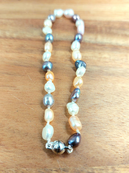 Pearl bracelet