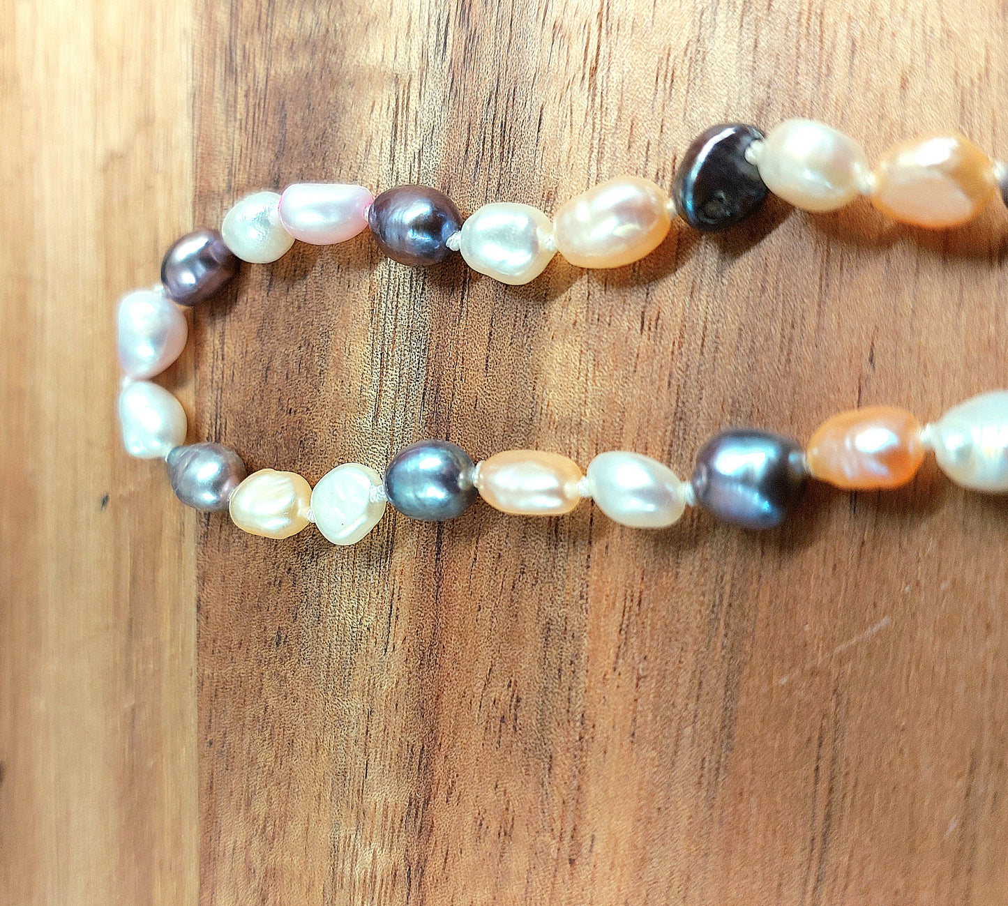 Pearl bracelet