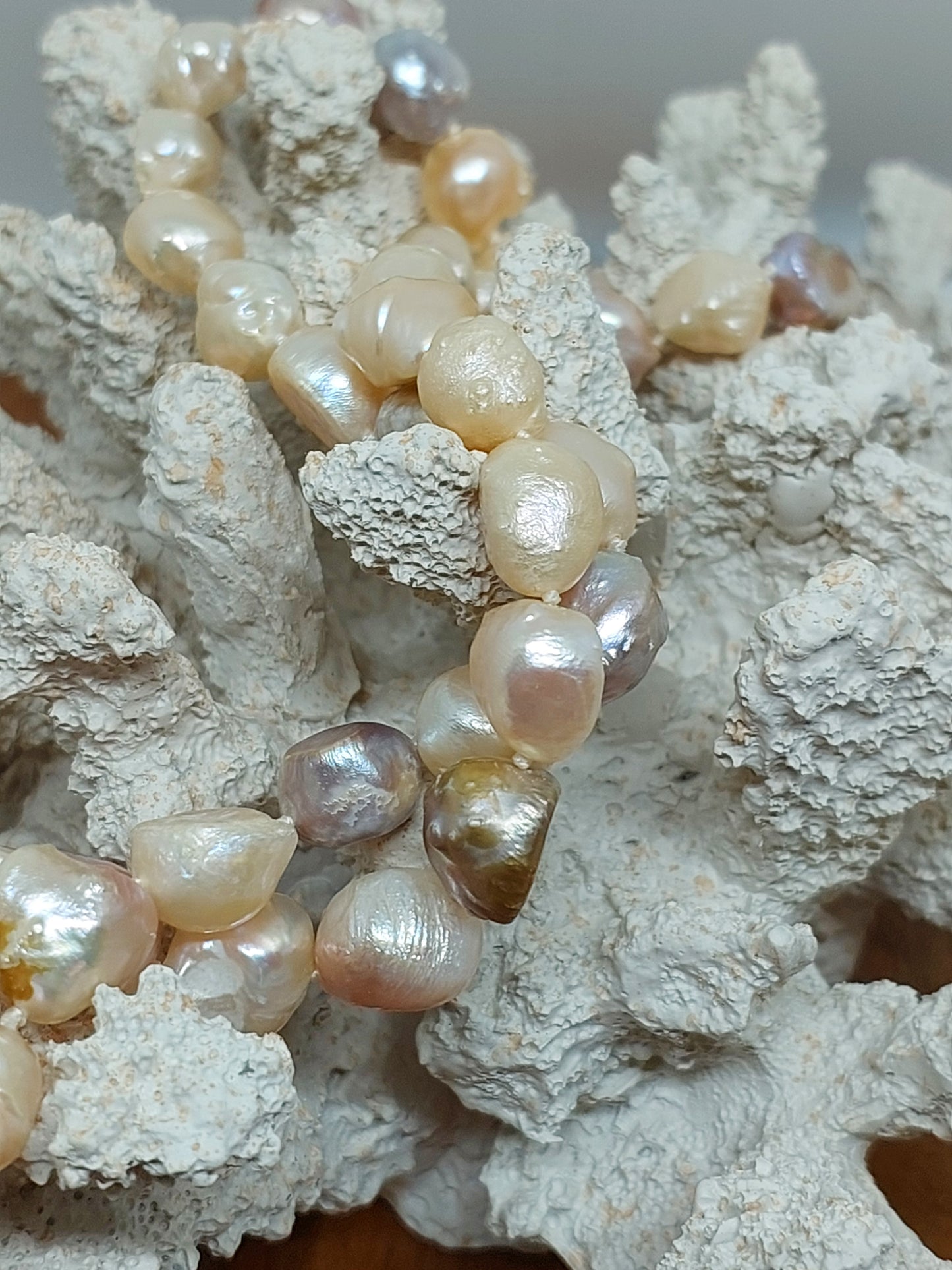 3 colour druzy pearl necklace